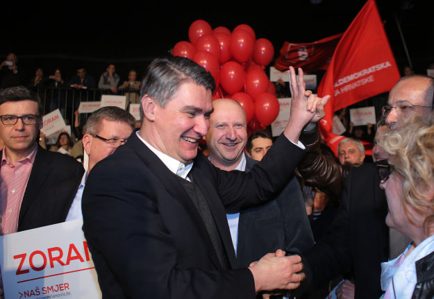 ANKETA SDP prvi, HDZ-u i dalje pada popularnost,  MOST prestigao Živi zid