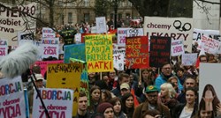 Protiv zabrane abortusa: Tisuće Poljakinja na ulicama