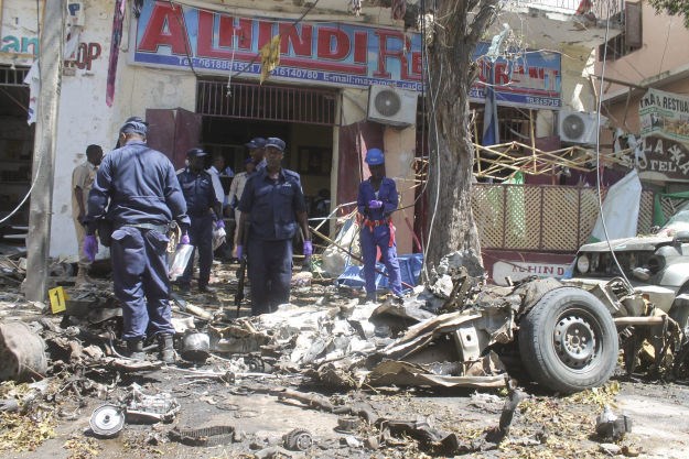 Minibus u Somaliji naletio na bombu, poginulo najmanje 18 ljudi