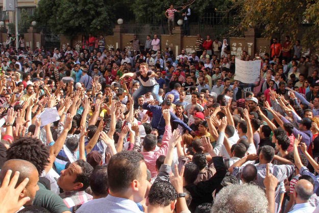Tisuće ljudi u Kairu prosvjedovalo zbog prepuštanja dvaju otoka Saudijskoj Arabiji