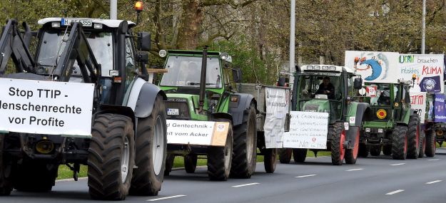 Više od 50 tisuća ljudi prosvjeduje zbog TTIP-a