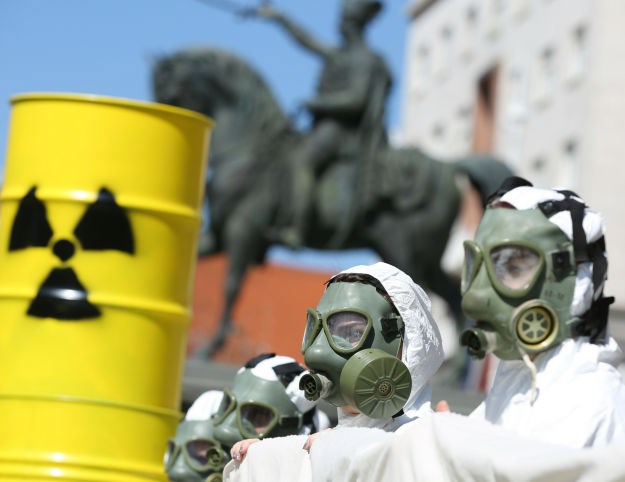 "Nuklearna energija? Ne hvala": Prosvjedni performans povodom 30. obljetnice černobilske katastrofe