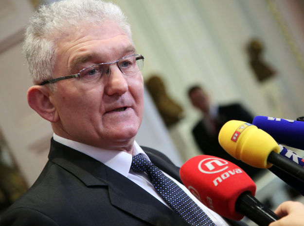 Stanka u Saboru zbog mirovinske reforme i golfa na Srđu