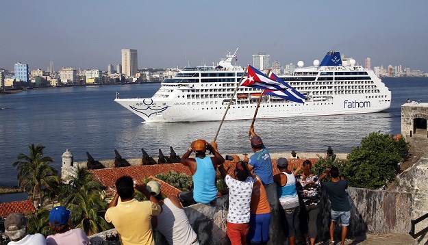 Nakon pola stoljeća u Havanu uplovio američki kruzer