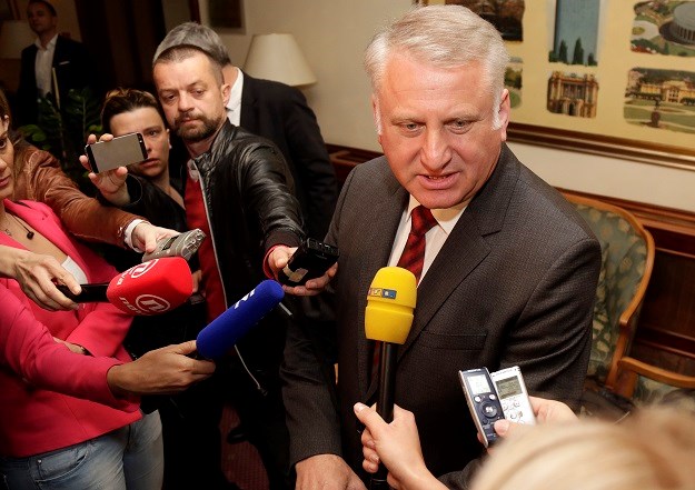 HDZ-ovac Lucić: Već sutra ćemo imati novu većinu, Petrov je kriv za sve što se događa