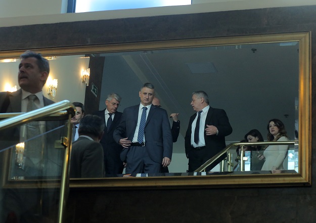 HDZ jednoglasno uz šefa Karamarka