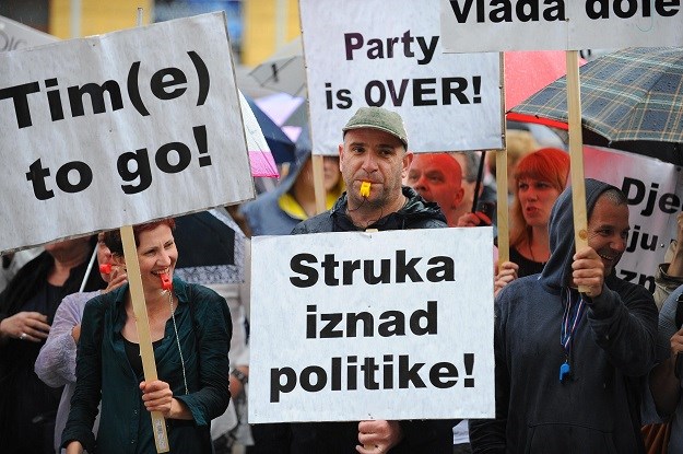 Majka održala odličan govor: "Ne želimo biti okruženi hrpom glupih ljudi"