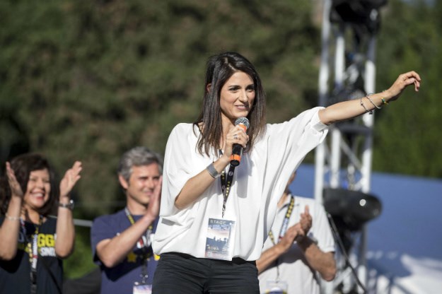 Italija bira gradonačelnike: Virginia Raggi prva žena na čelu Rima?