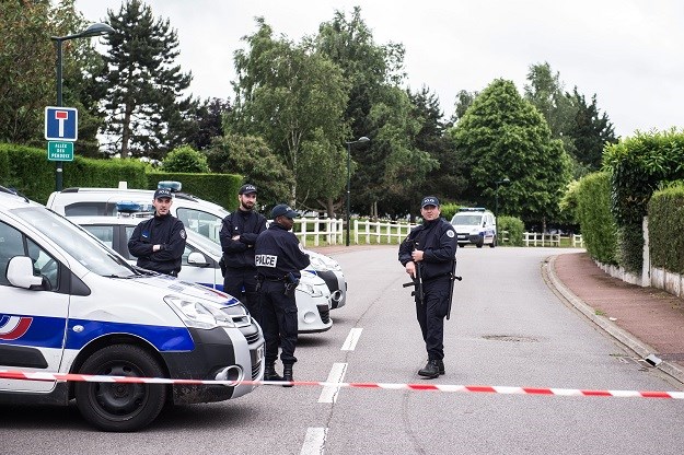 Ubojica francuskog policajca i njegove žene nedavno se zakleo na vjernost šefu ISIS-a