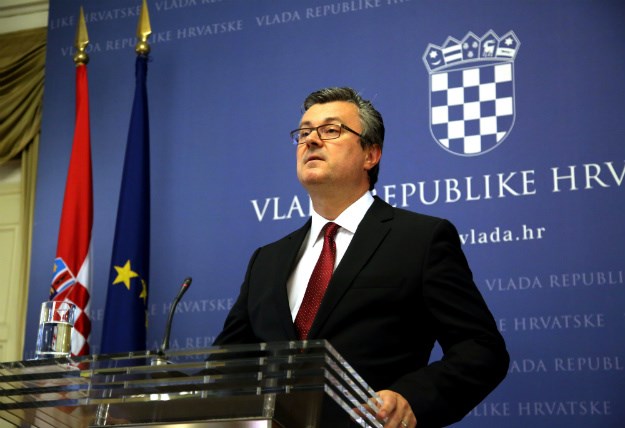 VIDEO Orešković: Karamarko je dao ostavku, MOST i HDZ-ova koalicija mogu nastaviti raditi