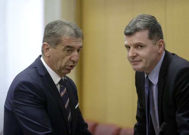 Bezobrazluk u Saboru: Prvo će udariti na standard građana, a onda će rušiti Vladu