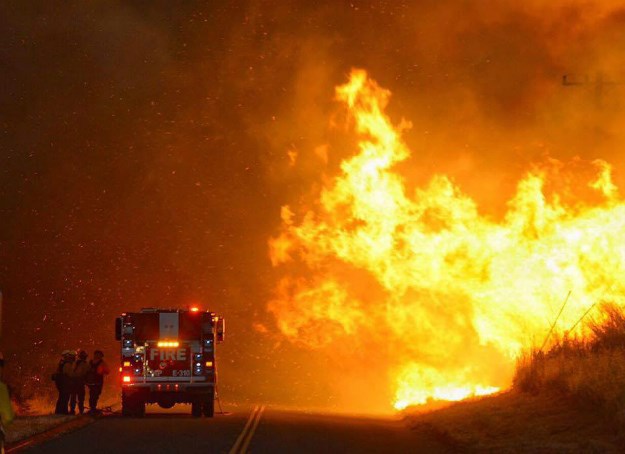 FOTO Tisuće američkih vatrogasaca bore se s katastrofalnim požarima u dvije savezne države
