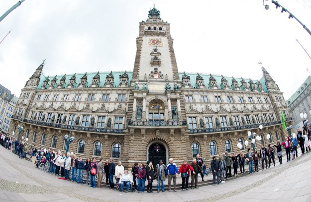 Formirali ljudski lanac: 20.000 Nijemaca prosvjedovalo protiv rasizma