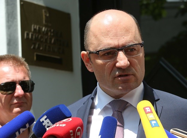 VIDEO Vaso Brkić kandidatima za šefa stranke: "Smirite sad ambicije"