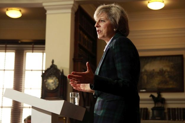 Theresa May: Poštovat ću poruku birača o migrantima