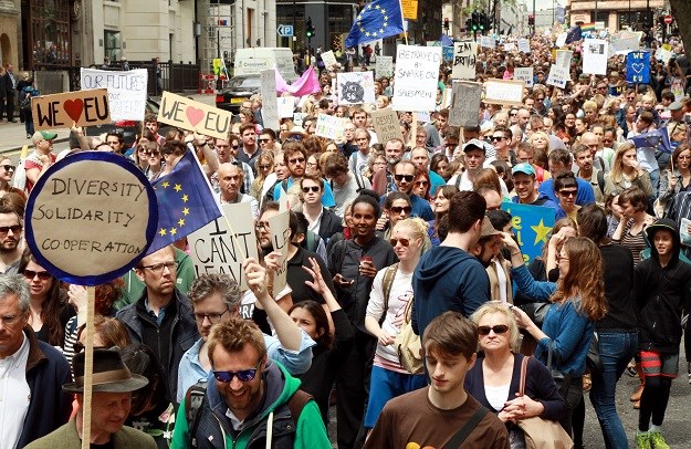 Tisuće ljudi u Londonu prosvjeduje protiv Brexita