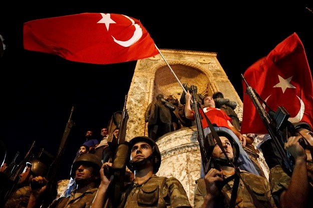 VOJNI UDAR U TURSKOJ Evo što sve dosad znamo
