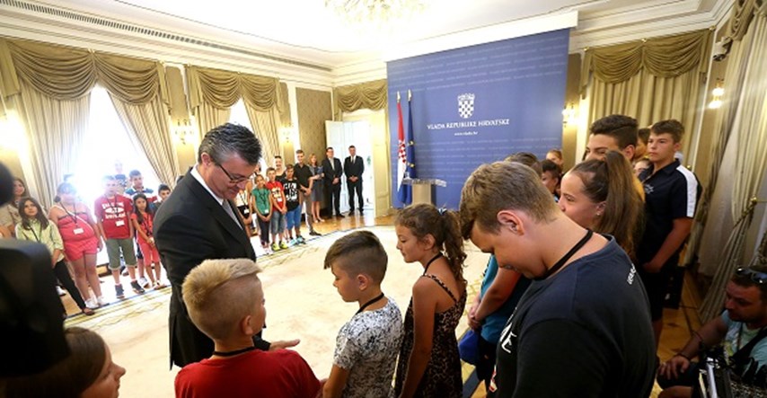 Orešković primio djecu Srebrenice