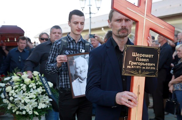 Tisuće odale počast ubijenom ruskom novinaru Pavelu Šeremetu