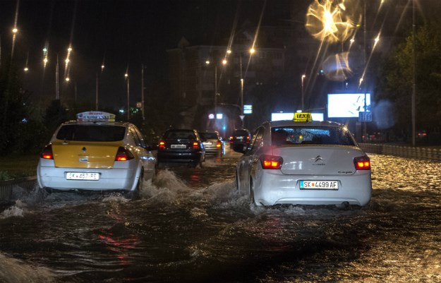 Najmanje 20 mrtvih u nezapamćenoj oluji u Skoplju: "Ovako nešto nikada nismo doživjeli"