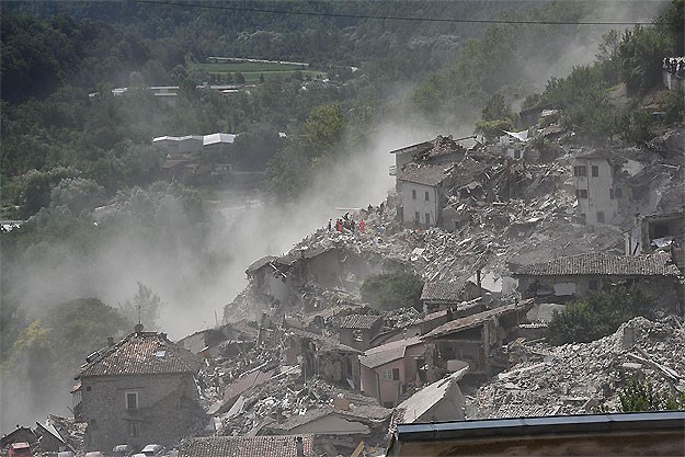 OVE SLIKE I SNIMKE OBILAZE SVIJET Pogledajte pakao nakon potresa u Italiji