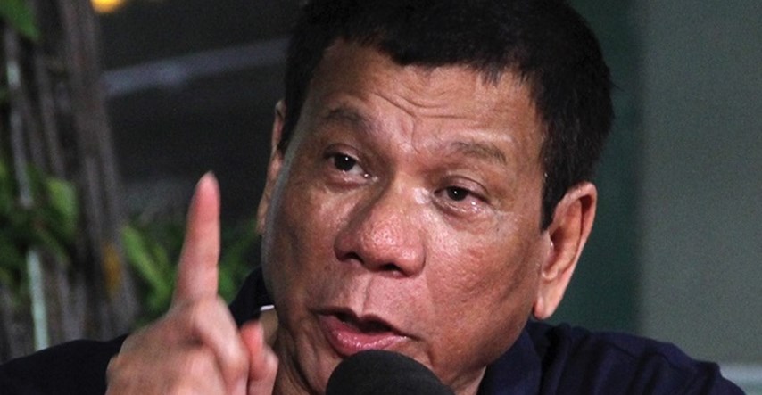 Filipinski predsjednik: Bog mi je naredio da prestanem psovati ili će mi srušiti avion