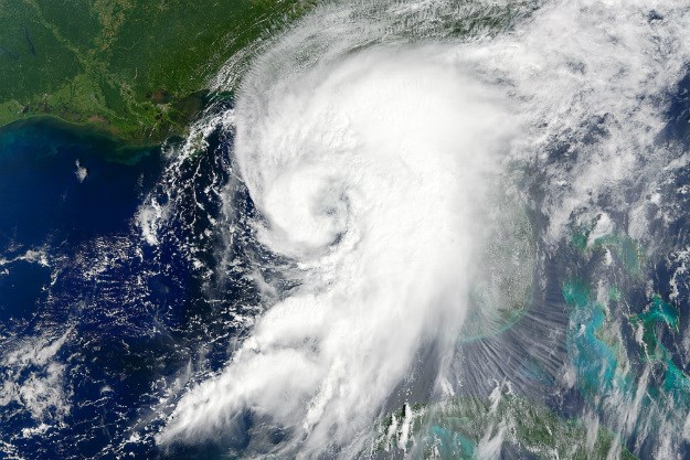 Siloviti pljuskovi, poplave i prekidi struje: Uragan Hermina poharao Floridu