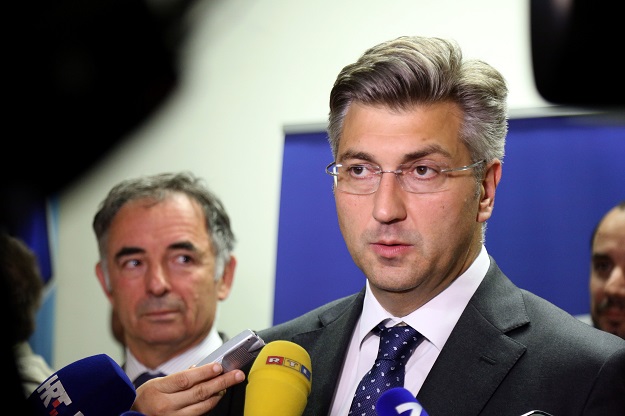 Završili pregovori HDZ-a i manjina, Plenković: Sva nagađanja o Hasanbegoviću su račun bez krčmara