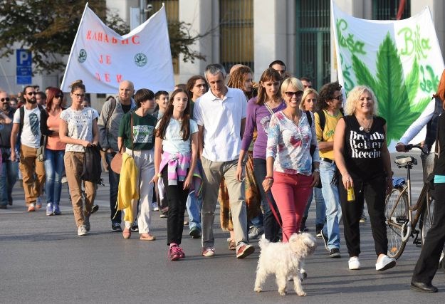 U Novom Sadu marširali za legalizaciju kanabisa