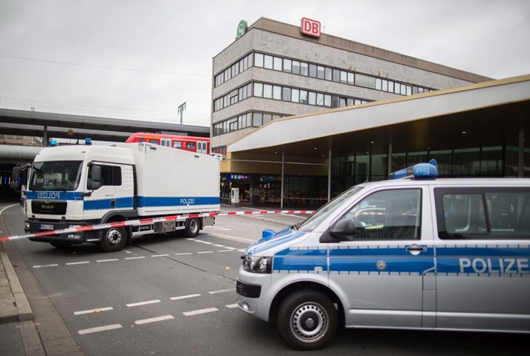 Zbog terorističke prijetnje zatvoren trgovački centar u njemačkom Essenu
