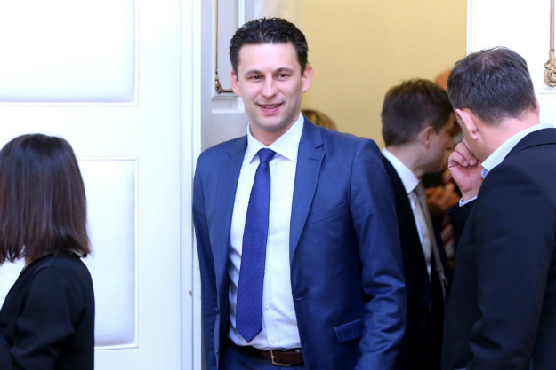 Božo Petrov u pregovorima s HDZ-om izborio pet ministarstava?