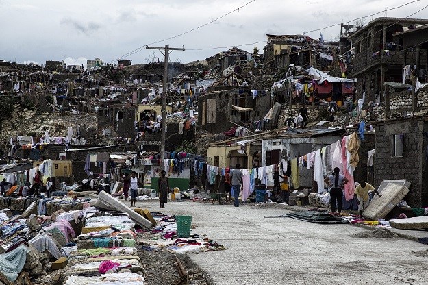 Broj mrtvih na Haitiju premašio tisuću