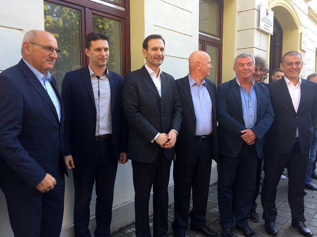Petrov i Kovač osudili napad u Stolcu, traže ponavljanje izbora