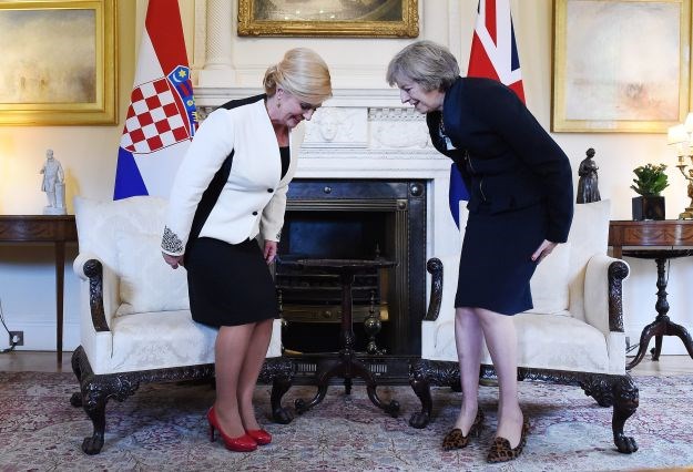 FOTO Pažnju sa susreta Kolinde i britanske premijerke ukrale njihove cipele