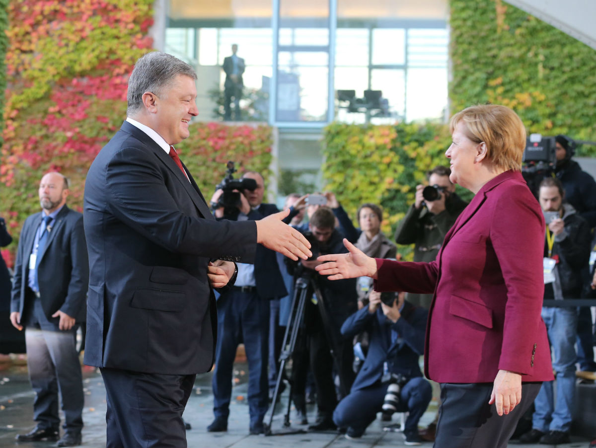 Merkel i Porošenko se nalaze u Berlinu, mogu li oživiti mirovni proces u Ukrajini?