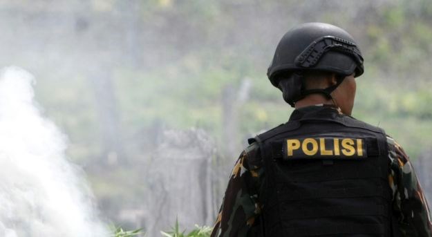 Srušio se zrakoplov indonezijske policije s 13 osoba