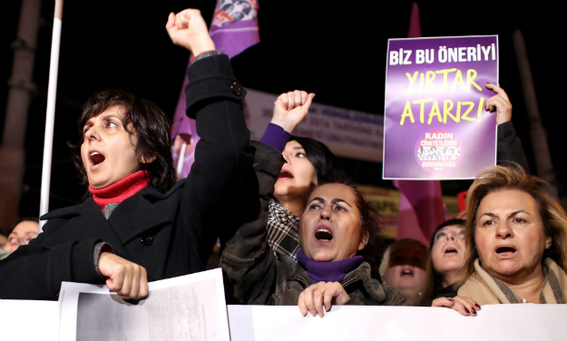 Erdogan odustao od zakona koji legalizira silovanje djevojčica