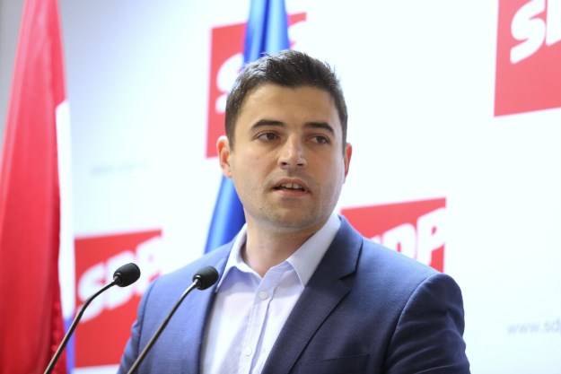 Bernardić: Hrvatsko društvo počiva na ljudima u državnim i javnim službama