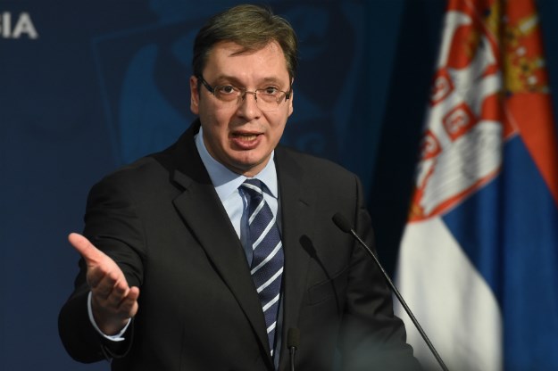 Vučić: "Bile su problem čokoladice iz Srbije, pa đuveč iz Srbije... Nismo poslali tenk nego vlak"