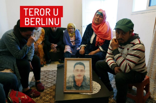 Njemačka policija: Osumnjičeni terorist Amri i dalje je u Berlinu, u utorak je viđen u džamiji