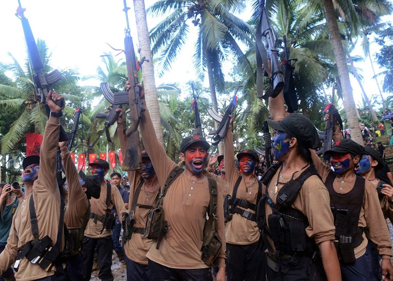 Filipinska vlada i komunistički pobunjenici nastavljaju pregovore