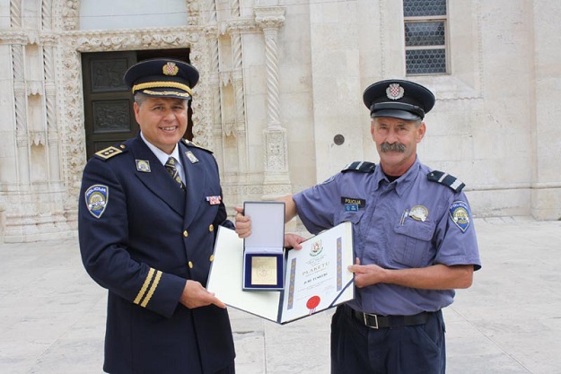 Sindikat policajaca se predomislio, kažu da je MUP prema šibenskom policajcu bio korektan