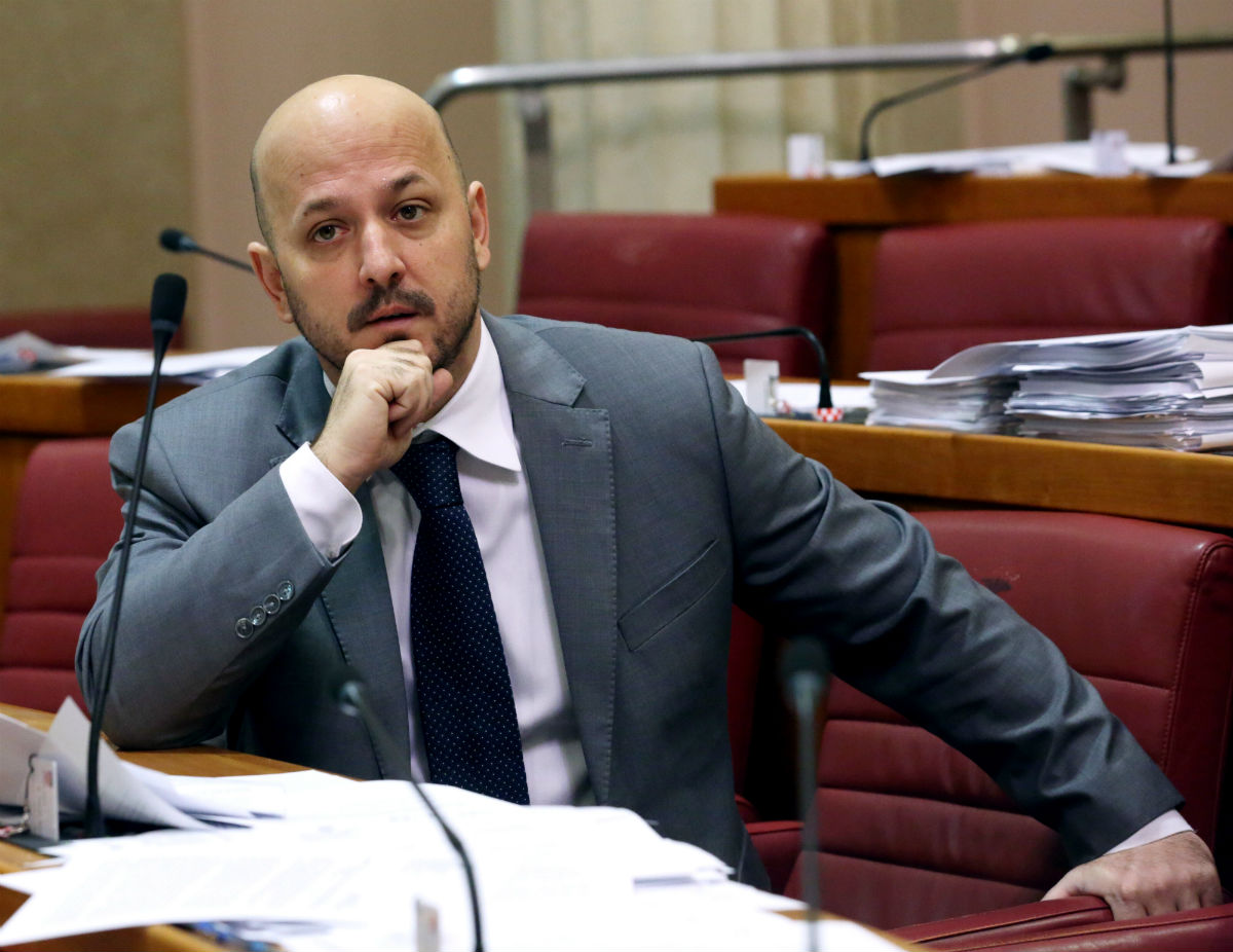 Maras brani Pernara: HDZ je puno opasniji za školstvo od njega, a mediji šute