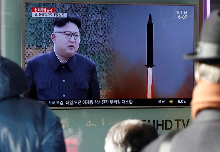 "Vrijeme je da Sjeverna Koreja položi račune": Zapadne zemlje bijesne zbog ispaljivanja rakete