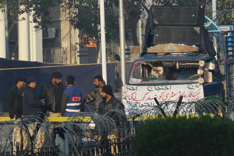 Najmanje sedam ljudi poginulo u eksploziji u Lahoreu