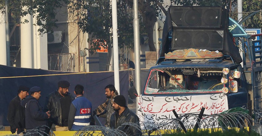Bombaši samoubojice napali sud u Pakistanu, najmanje četiri mrtva