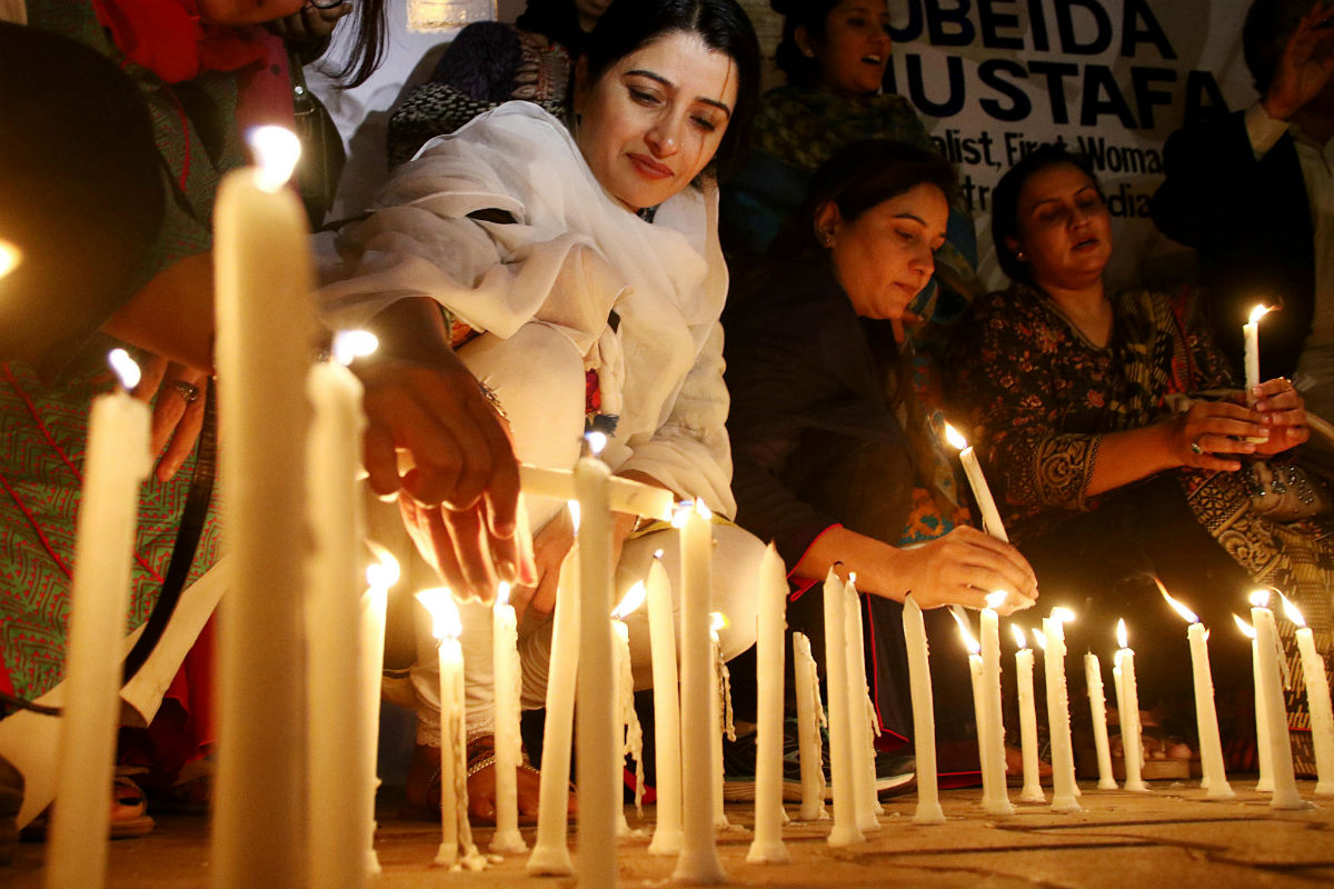 Pozvao ih u sobu pa im dao da piju otrov: Čuvar svetišta u Pakistanu ubio 20 vjernika