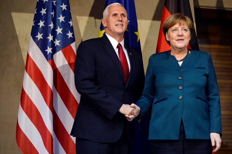Merkel: NATO je u interesu Njemačke, Europe ali i SAD-a