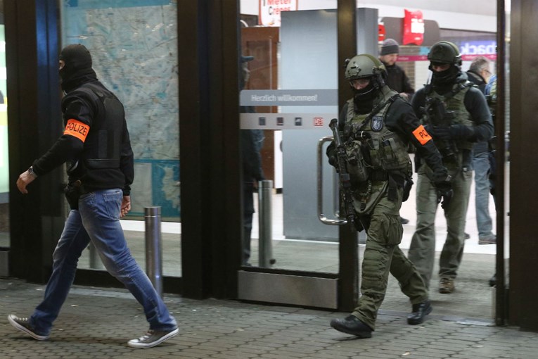 Blizanci iz BiH planirali teroristički napad u Njemačkoj, bit će protjerani