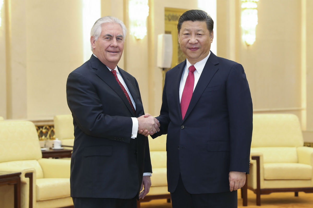Tillerson propušta sastanak NATO-a, ali zato putuje u Rusiju